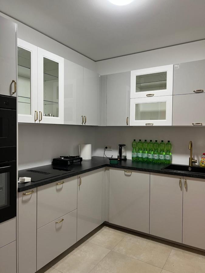 Three Bedroom Apartment In City Centre With A Grand Garden Frankfurt am Main Exterior photo